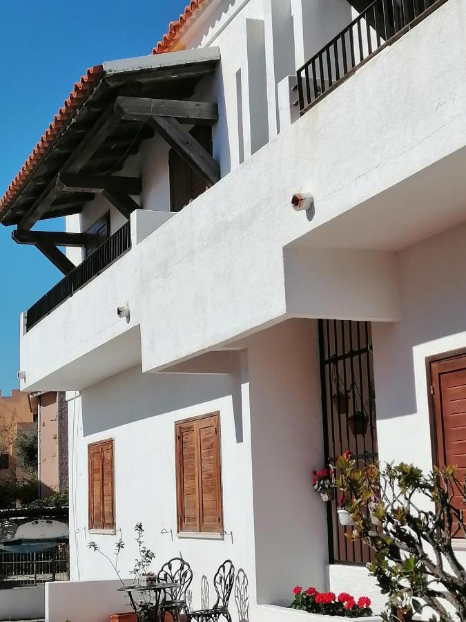 Aria Di Vacanza - Molara Loiri Porto San Paolo Extérieur photo